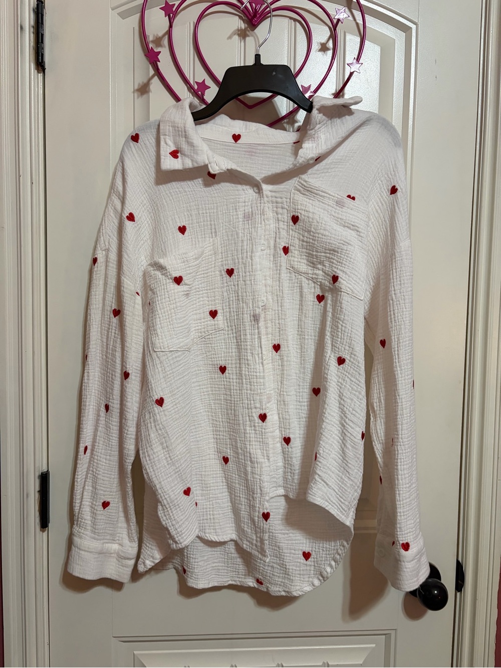 Kiss White button up n Top with Red Heart Embroidery